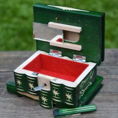 PUZZLE BOX with lock